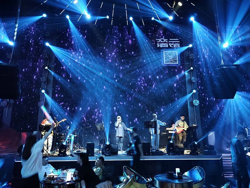 [livehouse都是站着吗]livehouse要一直站着吗