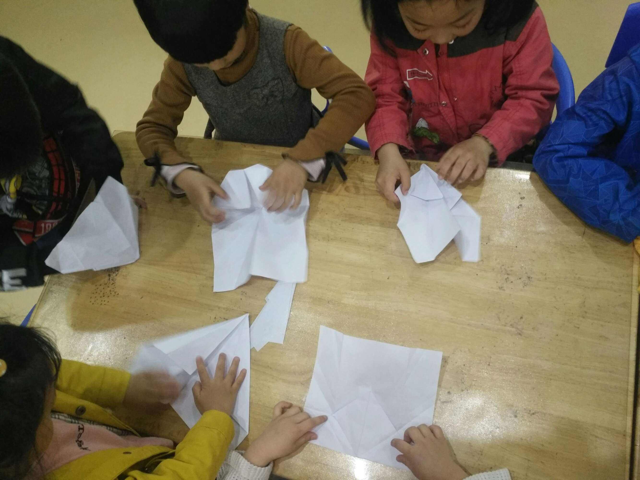 [纸飞机怎么没消息提醒]纸飞机有些群看不了消息