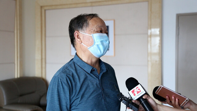 电报员周大爷有亲人吗-坐飞机尽量不要坐最后一排