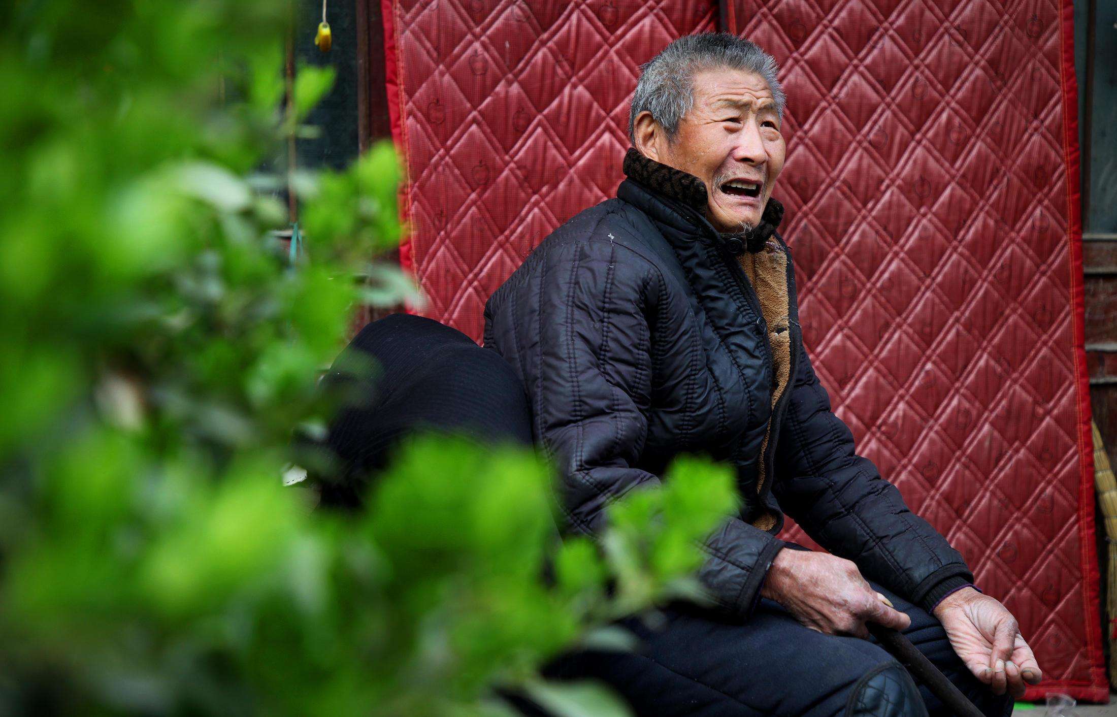 关于电报员周大爷有亲人吗的信息