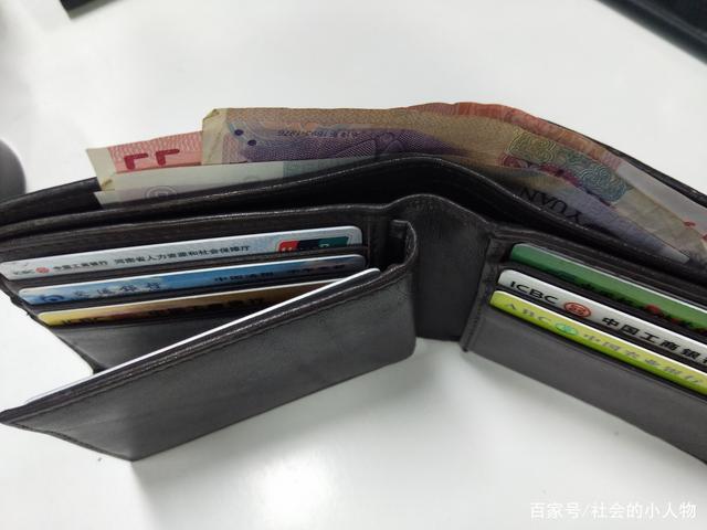 冷钱包和热钱包的区别?-比特币冷钱包和热钱包的区别