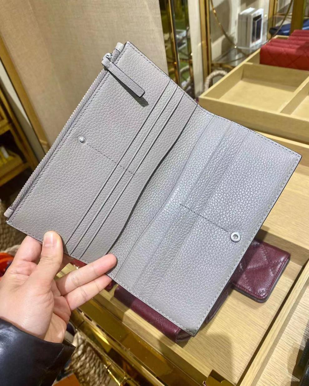tb钱包正品怎么鉴定真假的,tb钱包正品怎么鉴定真假的图片