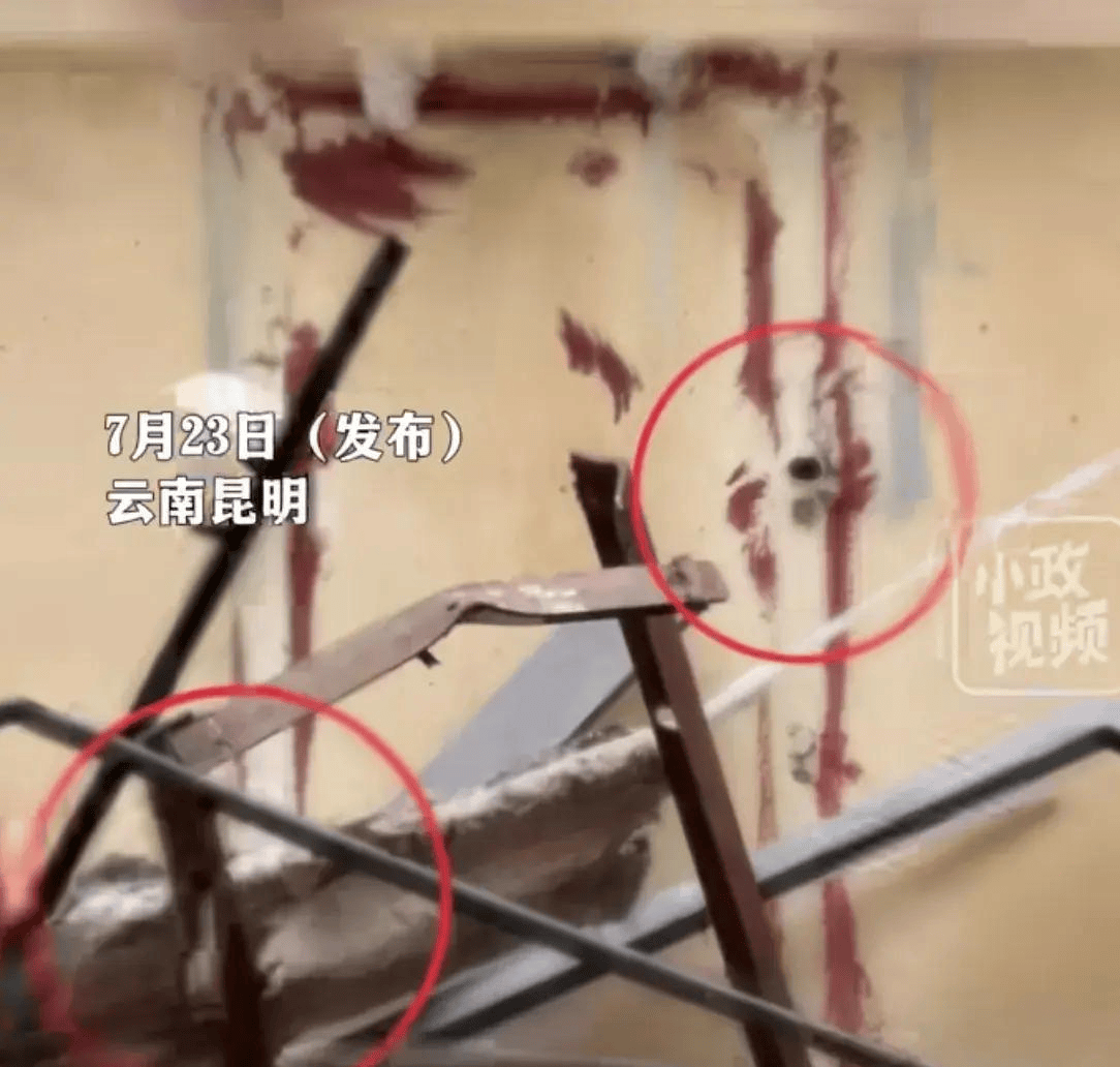 昆明一广告牌掉落致5人受伤-昆明一广告牌掉落致5人受伤一